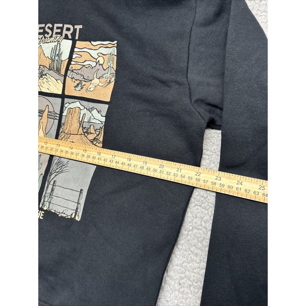 Black  Desert Dreaming Classic Fit Cozy Fleece Sweatshirt M Fall Comfy Outlaw - Picture 8 of 9